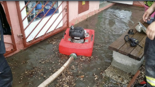 Krajští hasiči zasahují u následků silných dešťů