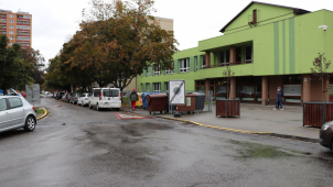 Bezpečnost žáků ze ZŠ Trávník zvýší práh na silnici, zpomalí auta