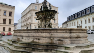 Historie olomouckých kašen: Kašna Tritonů