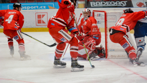 Hokejisté HC Olomouc doma nestačili na Pardubice