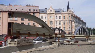 Druhá půlka Rejnoka je v Olomouci! Stavba mostu pokračuje