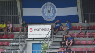 Na stadiony už může více fanoušků