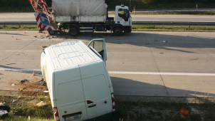 Tragédie u Bělotína: Řidič nepřežil naráz do vozu údržby