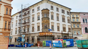 Hauenschildův palác aneb Příběh kaviárového socialismu z pera radnice