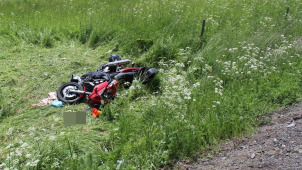 U Moravského Berouna motorkář srazil srnu