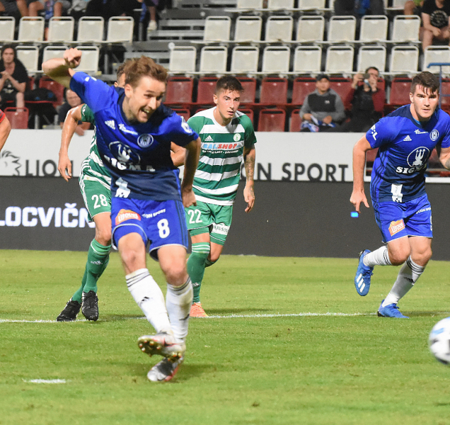 Houska dovedl Sigmu k vítězství