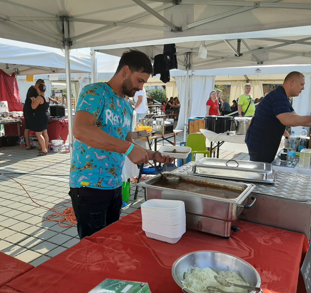 FOTO: U Šantovky probíhá GulášFest
