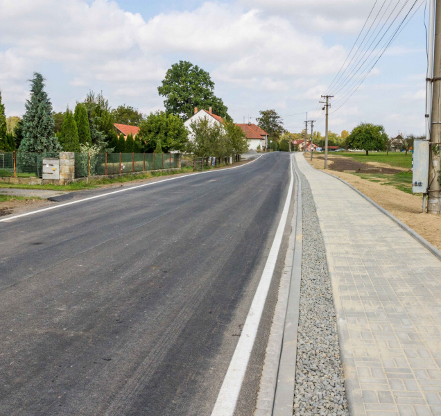 Průtah Porubou se dočkal opravy