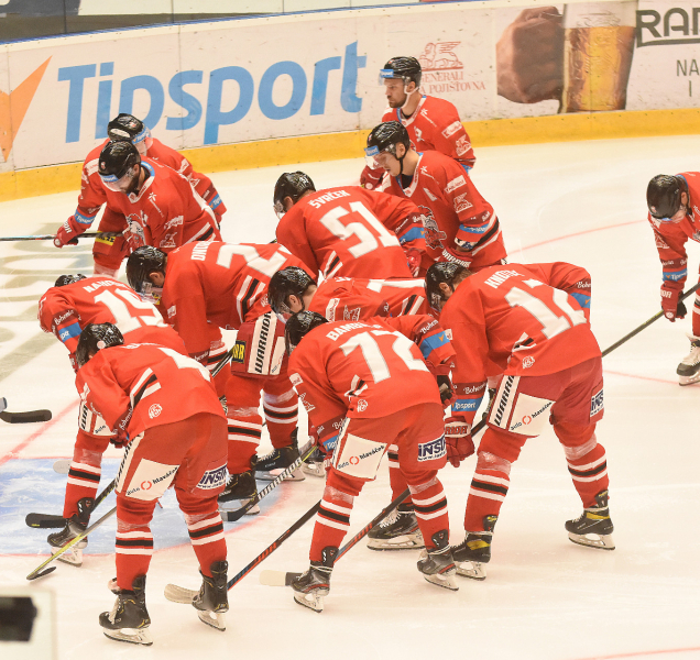 Hokejistům HC Olomouc se na Spartě nedařilo