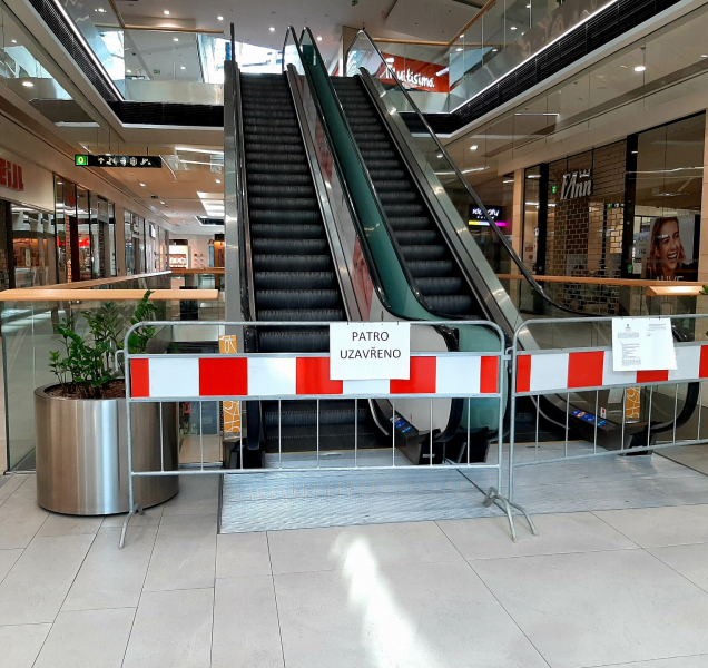 Ústavní soud zrušil část nařízení vlády, které uzavřely obchody