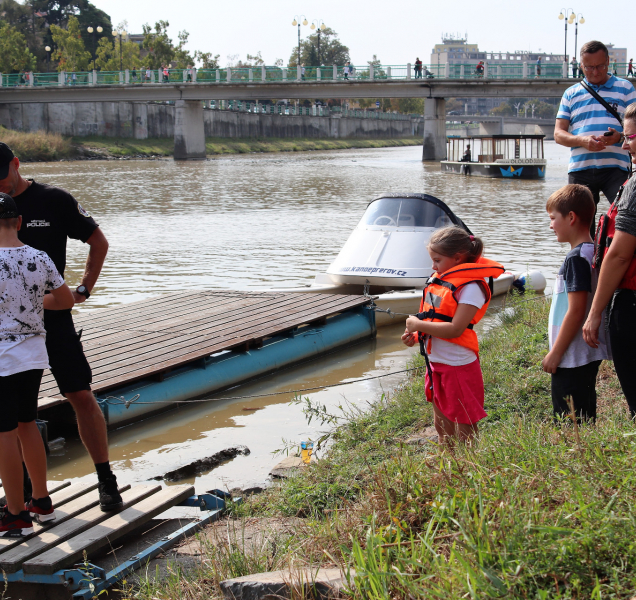 Přerovské školáky čeká den plný zábavy u Bečvy