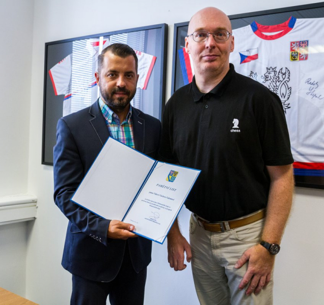 Kraj ocenil mistra republiky ve Fischerových šachách