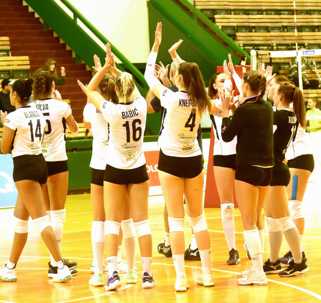 Dohrávané derby vyhrály volejbalistky VK UP