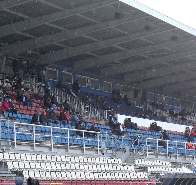 Fotbalové kluby chtějí konečně více diváků na stadionech