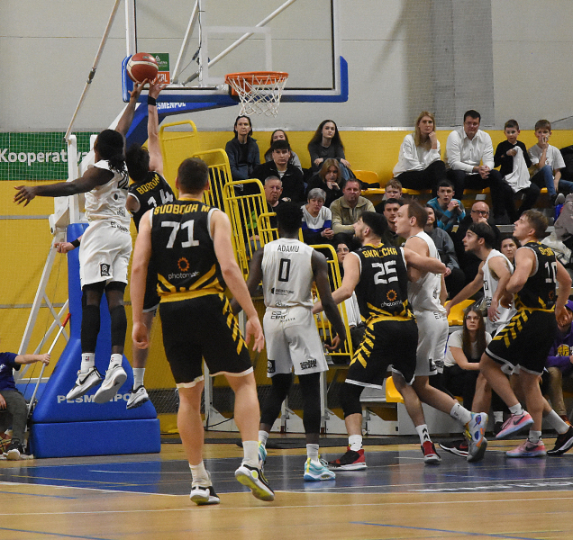 Basketbalisty BK REDSTONE čeká pohárové čtvrtfinále