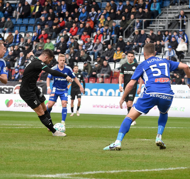 Hála gól proti mateřskému klubu neslavil