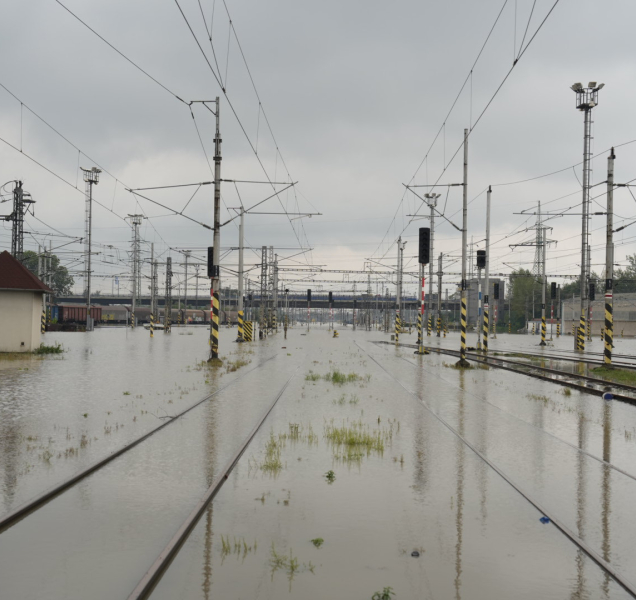 Vlakem na Ostravsko, Jesenicko, do Polska? Nemožné!