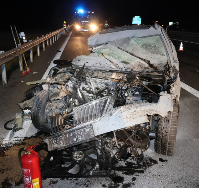 Opilá řidička havarovala na dálnici i s kojencem v autě