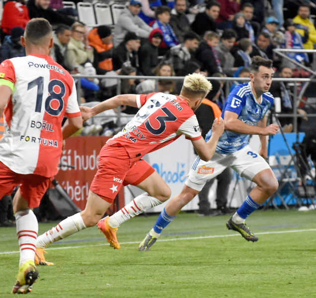 Fotbalisté SK Sigma doma se Slavií s debaklem