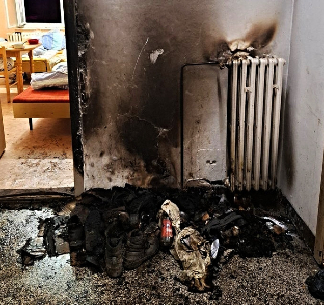 Ranní zásah v ubytovně: pětatřicet evakuovaných