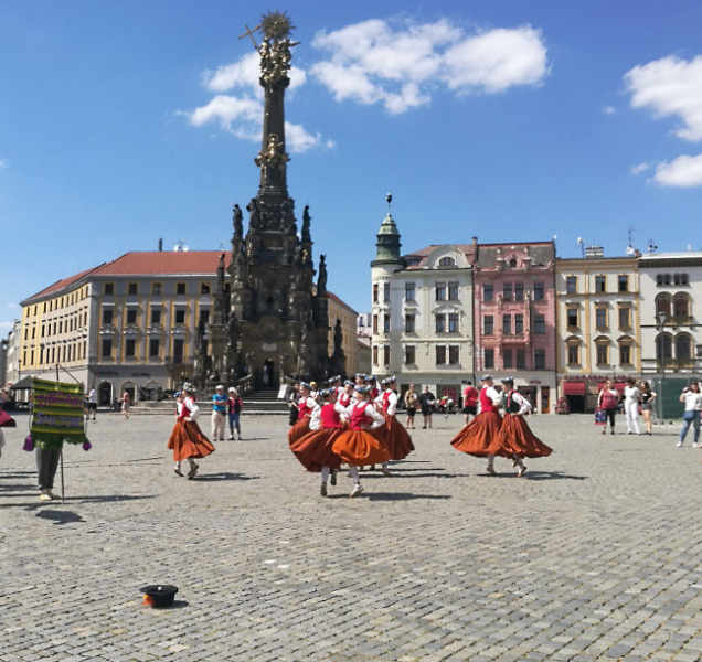 Lotyšský taneční soubor se představil na Horním náměstí