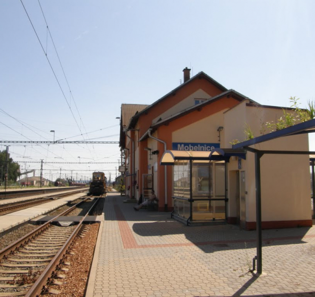 Tragédie v Mohelnici: Nepozorný muž přecházel koleje