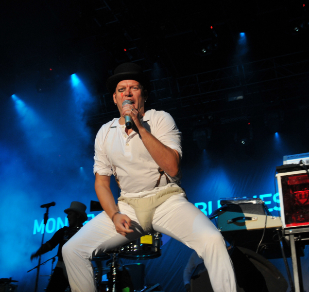 Létofest odstartoval v dešti, nikomu to ale nevadí