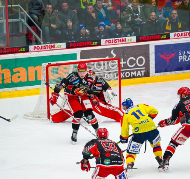 Motor rozdrtil Jestřáby