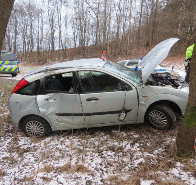 U Bohdíkova na Šumpersku bouralo auto