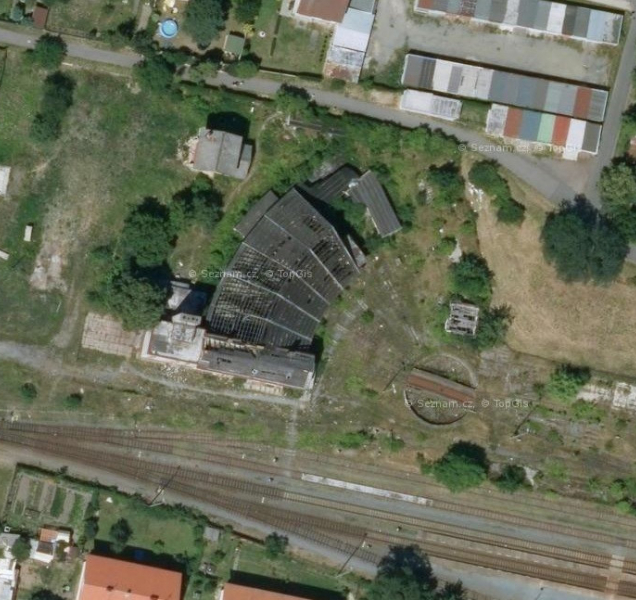 Lokomotivní depo v Prostějově půjde k zemi