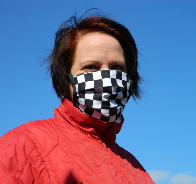 Černobílé roušky chrání a stimulují zrak