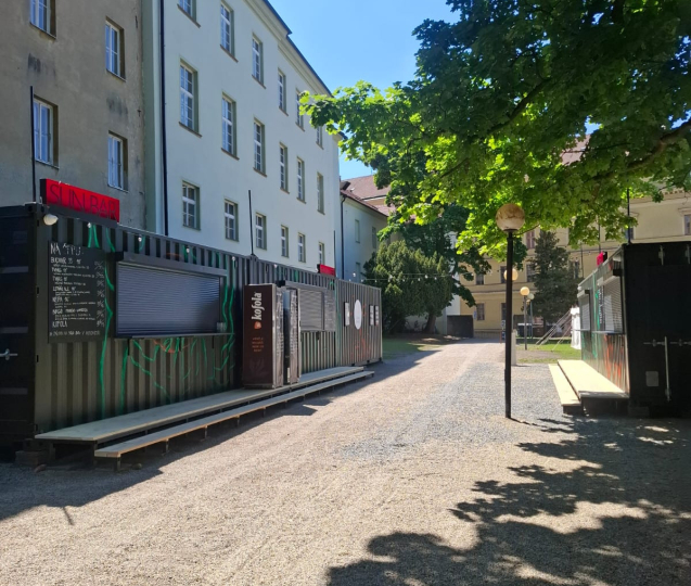 Tvoří letní kino a podobná místa genia loci města?