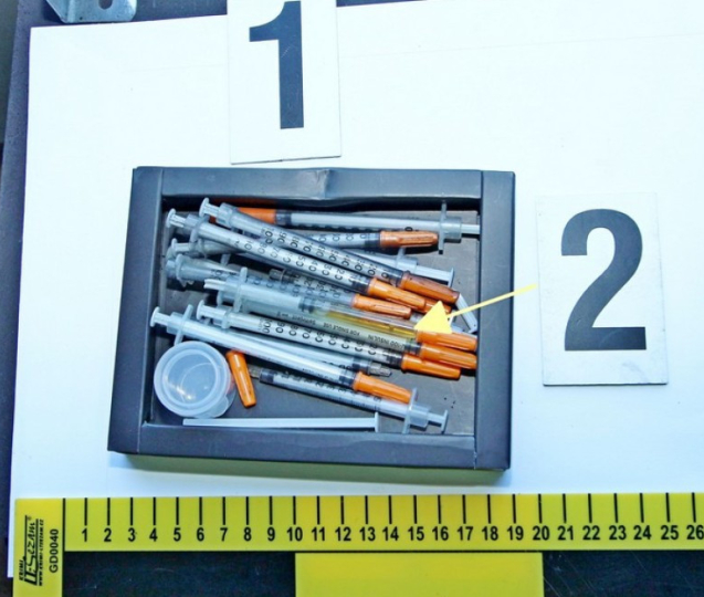 Dva prodejci pervitinu skončili v policejních celách