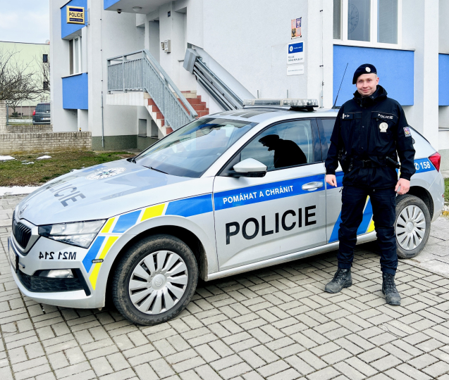 Policista zachránil seniorovi život