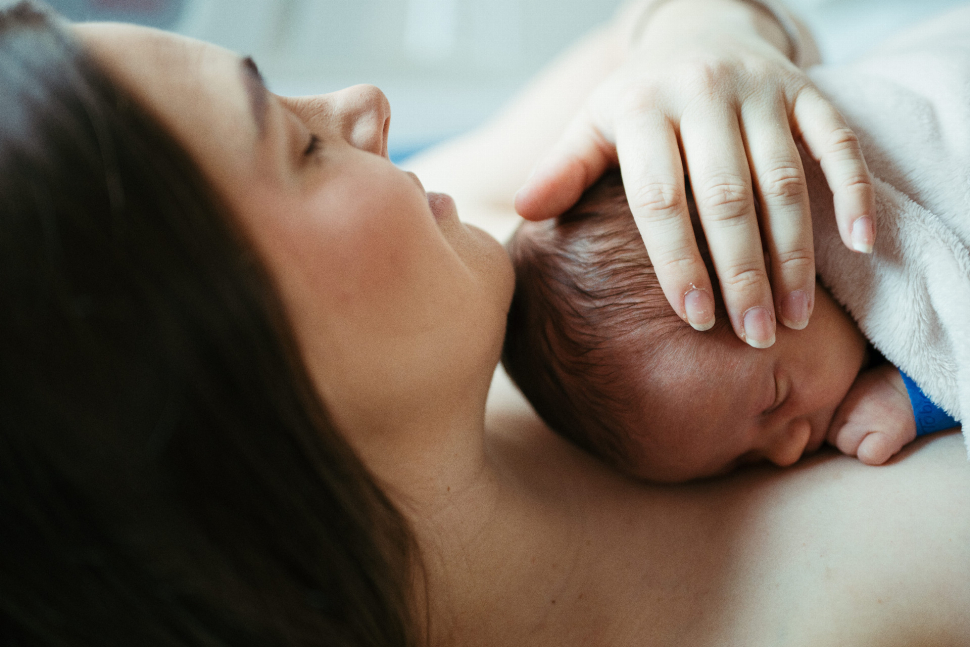 Benefiční sbírka podporuje zdravý bonding matek a novorozenců