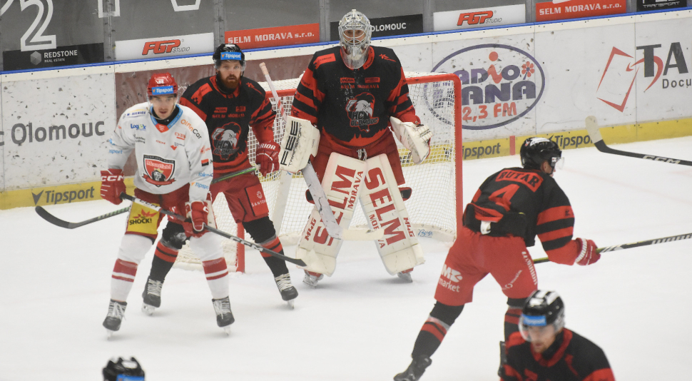 Hokejisté HC Olomouc doplatili na Spartě na špatný vstup