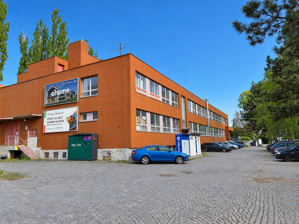Černá cesta se má proměnit, Dům Družby zmizí